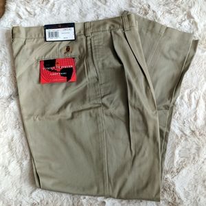 Tommy Hilfiger Khaki 100% Cotton Pleated Pants.  Size 36x30.